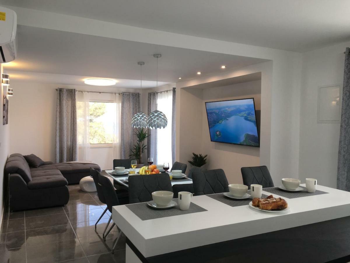 Holiday Hvar Vrbanj Dış mekan fotoğraf